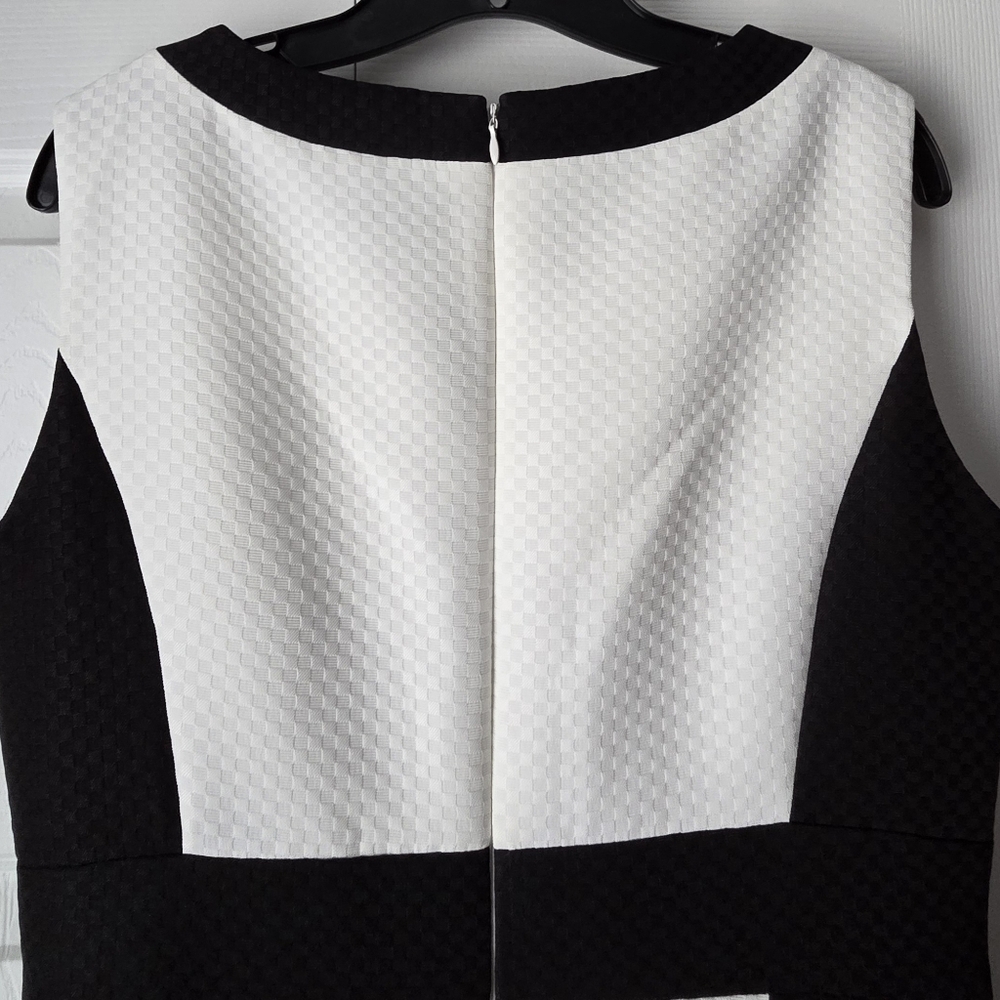 Tahari-Levine Studio Black and White Sleeveless Colorblock Mini Dress Size 10 - Picture 8 of 13